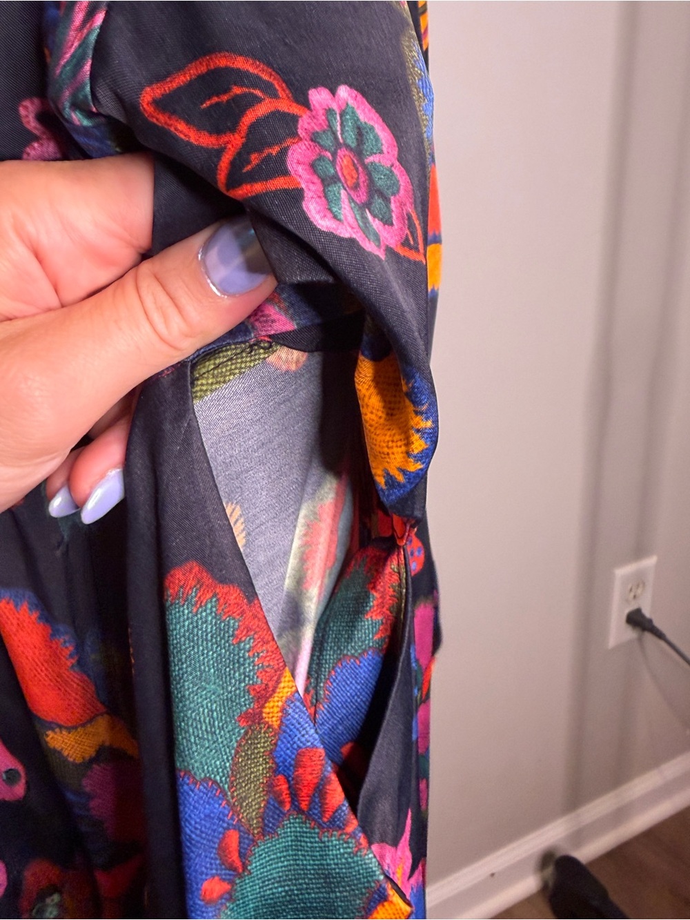 NWOT Farm Rio Lily’s Garden Floral Cutout High-Neck Midi Dress Black Multicolor - Picture 4 of 10